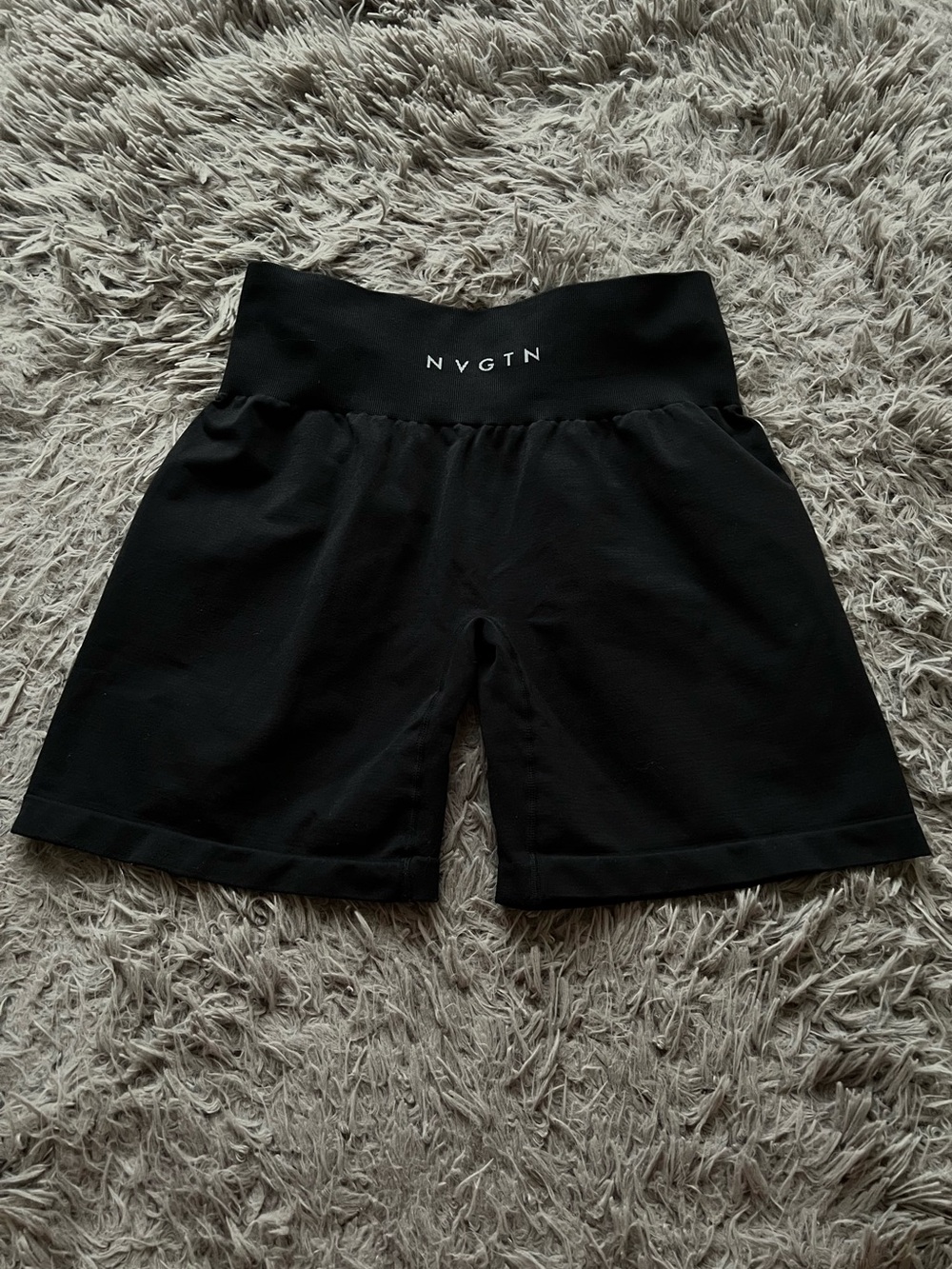 NVGTN Solid Seamless Shorts - Black
